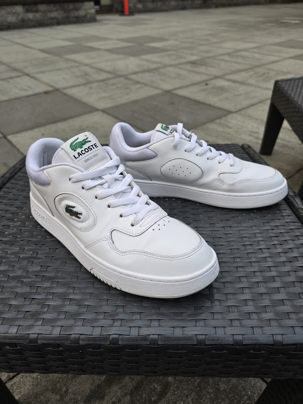 Lacoste Lineset 223 1, White Leather Low-Top Sneakers with Green Logo, Size 9.5